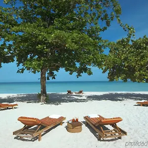 https://grand-pineapple-beach-negril.hotelsmontegobay.org
